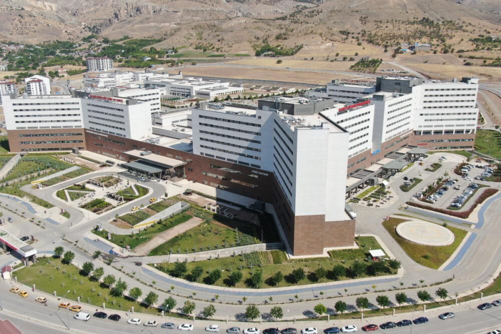 Elazığ Fethi Sekin Şehir Hastanesi Plastik Rekonstrüktif ve Estetik Cerrahi Doktorları